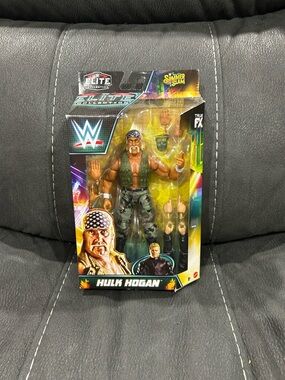 Hulk Hogan WWE Summerslam elite! MOC! Mr Perfect BAF